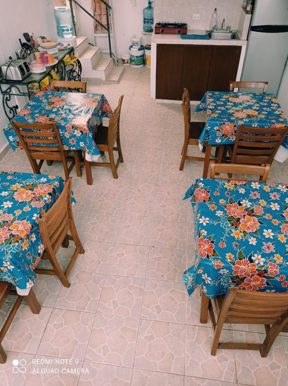 Casa De Huespedes Taino Bed & Breakfast Cancún Exterior foto